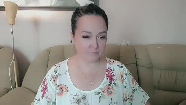 Snapshot of infinity_loveliness chatting on October 9, 5:16 am infinity loveliness online show from October 9, 5:16 am