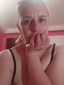 Adinashow12 online show from March 31, 10:43 pm