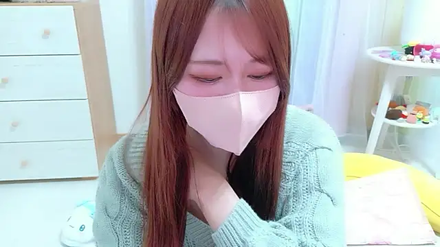 Snapshot of vYuNav chatting on January 15, 11:37 am vYuNav online show from January 15, 11:37 am