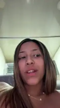 vicky bass  online show from March 4, 2:39 am