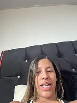vicky bass  online show from June 3, 2:19 pm
