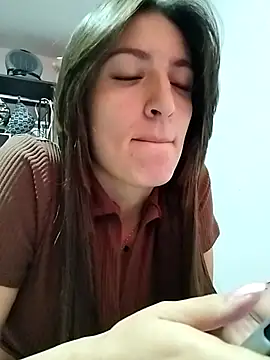 Snapshot of tina2204 chatting on February 17, 2:13 pm tina2204 online show from February 17, 2:13 pm