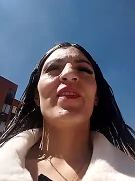 Snapshot of tina2204 chatting on February 26, 3:11 pm tina2204 online show from February 26, 3:11 pm