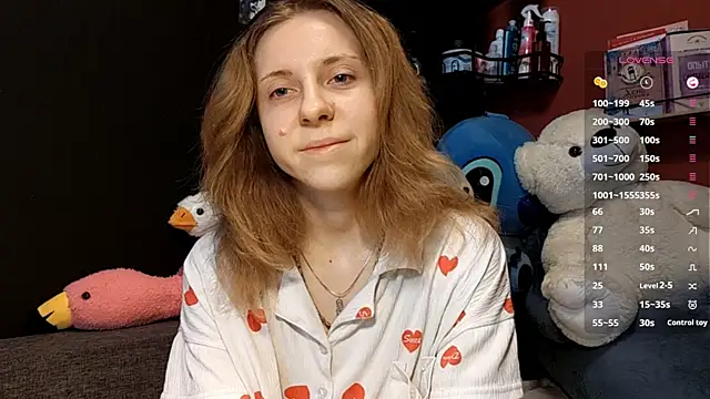 Snapshot of TiaraHenegan chatting on February 9, 7:12 am TiaraHenegan online show from February 9, 7:12 am