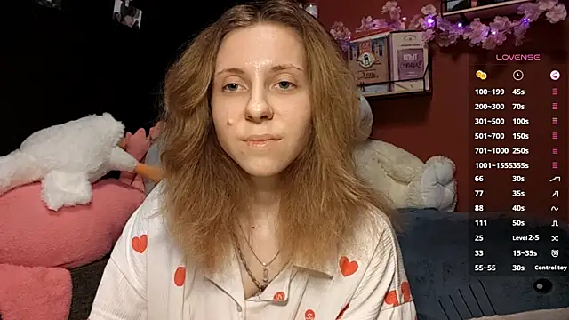 Snapshot of TiaraHenegan chatting on February 16, 9:05 am TiaraHenegan online show from February 16, 9:05 am