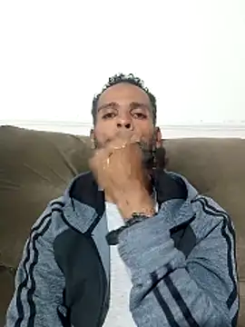Snapshot of moreno_alpha_br chatting on June 21, 9:06 pm moreno alpha br online show from June 21, 9:06 pm