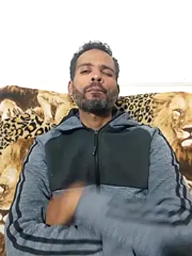 Snapshot of moreno_alpha_br chatting on July 5, 8:43 am moreno alpha br online show from July 5, 8:43 am