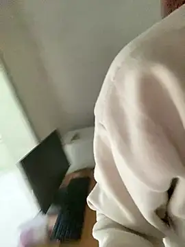 Snapshot of LISJN69 chatting on January 14, 12:16 am LISJN69 online show from January 14, 12:16 am