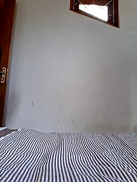 Snapshot of Nishu_Girl2 chatting on March 3, 12:00 pm Nishu Girl2 online show from March 3, 12:00 pm