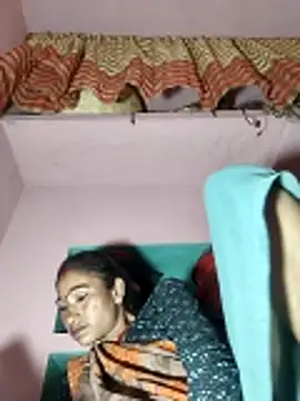 lodhi8080 online show from April 15, 8:54 am