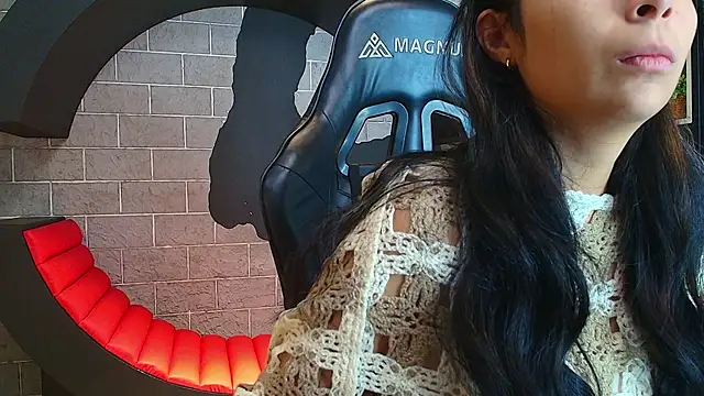 RoousseGil online show from January 6, 11:47 am