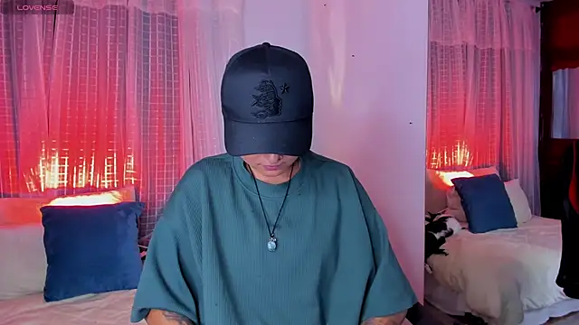 Zury Ramirez online show from April 5, 10:18 pm