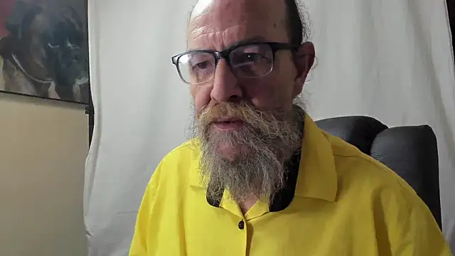 Snapshot of Uncle_Hottie chatting on January 11, 4:45 pm Uncle Hottie online show from January 11, 4:45 pm