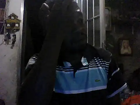 Snapshot of Negaomalinha1 chatting on April 13, 9:20 pm Negaomalinha1 online show from April 13, 9:20 pm