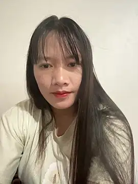 Snapshot of Suni-ii chatting on February 14, 7:49 am Suni-ii online show from February 14, 7:49 am