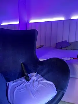 Snapshot of Denightjones chatting on February 2, 3:05 am Denightjones online show from February 2, 3:05 am