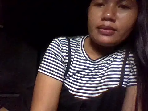 Snapshot of sweetprinces08 chatting on February 19, 7:15 am sweetprinces08 online show from February 19, 7:15 am