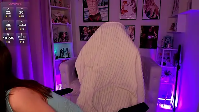 Snapshot of Layla_Bloom chatting on February 25, 5:44 pm Layla Bloom online show from February 25, 5:44 pm