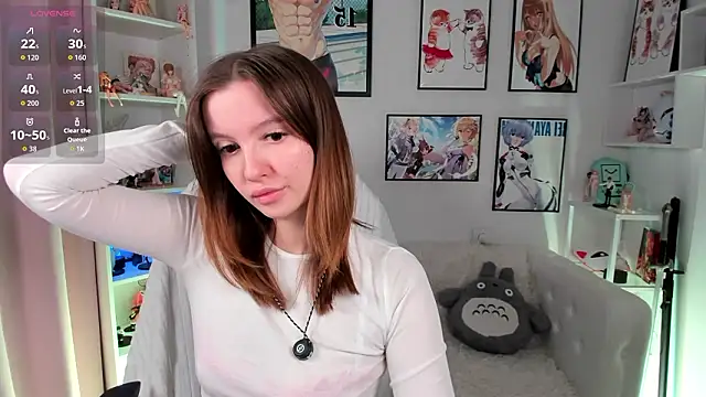 Snapshot of Layla_Bloom chatting on February 28, 5:36 pm Layla Bloom online show from February 28, 5:36 pm