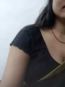 Snapshot of Cute-angle-1 chatting on February 13, 4:36 pm Cute-angle-1 online show from February 13, 4:36 pm