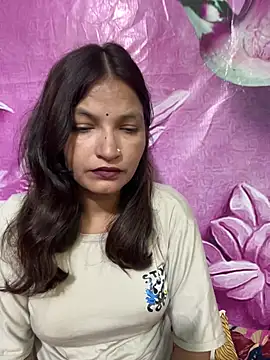 Priyaa 1433 online show from August 5, 6:22 pm
