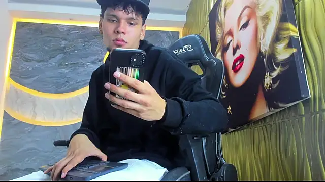 Lucas hot 20 online show from January 19, 8:07 am