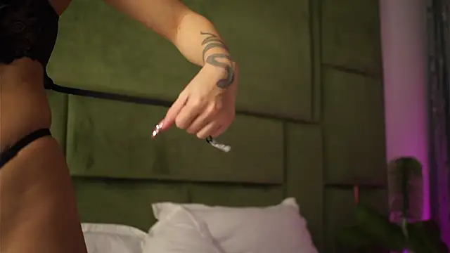 Snapshot of BlairLevine chatting on January 11, 5:12 am BlairLevine online show from January 11, 5:12 am