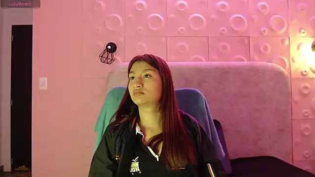 Snapshot of yuyis_15 chatting on January 14, 12:55 pm yuyis 15 online show from January 14, 12:55 pm