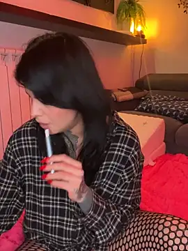 Snapshot of ReynaTatty chatting on March 29, 8:53 pm ReynaTatty online show from March 29, 8:53 pm