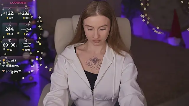 Snapshot of AlexaFleur chatting on January 17, 2:00 pm AlexaFleur online show from January 17, 2:00 pm