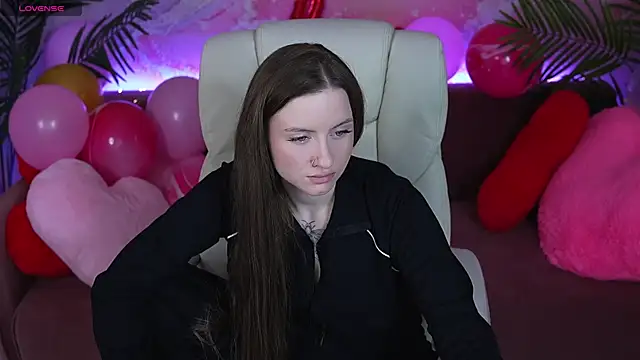 Snapshot of AlexaFleur chatting on February 14, 2:47 pm AlexaFleur online show from February 14, 2:47 pm