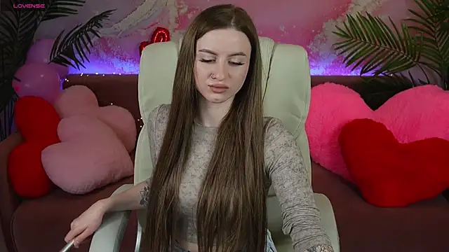 Snapshot of AlexaFleur chatting on February 20, 1:55 pm AlexaFleur online show from February 20, 1:55 pm