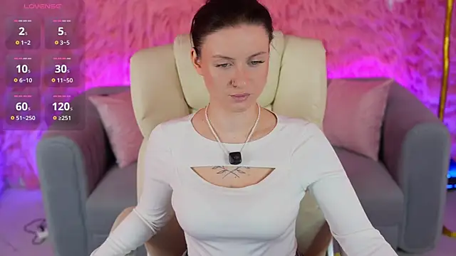 Snapshot of AlexaFleur chatting on April 2, 1:09 pm AlexaFleur online show from April 2, 1:09 pm