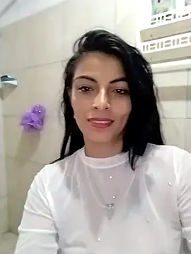 andrea rose69 online show from January 7, 1:24 pm