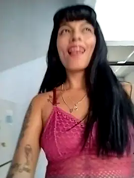 Snapshot of andrea_rose69 chatting on February 2, 3:00 pm andrea rose69 online show from February 2, 3:00 pm