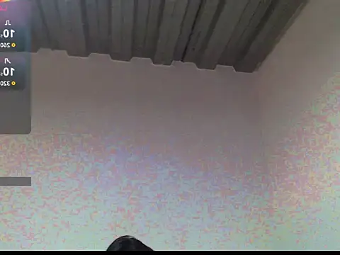 Snapshot of Elizabeth_manzon chatting on January 6, 12:20 pm Elizabeth manzon online show from January 6, 12:20 pm