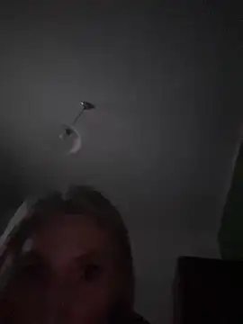 Snapshot of Danijela123 chatting on February 27, 3:50 am Danijela123 online show from February 27, 3:50 am