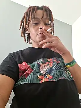 Snapshot of honeypot730 chatting on February 27, 6:19 pm honeypot730 online show from February 27, 6:19 pm