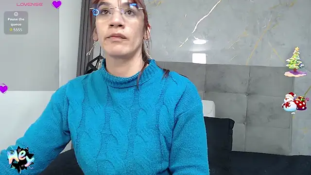 Snapshot of AvaStonee chatting on January 14, 2:01 pm AvaStonee online show from January 14, 2:01 pm