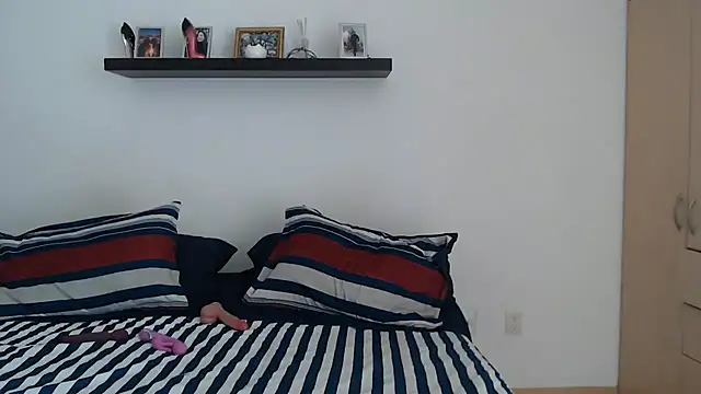Melissaloves80 online show from May 20, 5:41 pm