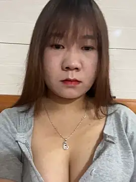 Snapshot of Liness101 chatting on January 17, 2:27 am Liness101 online show from January 17, 2:27 am