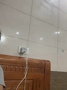 Snapshot of Liness101 chatting on April 11, 2:49 am Liness101 online show from April 11, 2:49 am