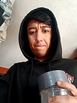 Snapshot of Hxzelmxnix chatting on January 5, 7:06 pm Hxzelmxnix online show from January 5, 7:06 pm