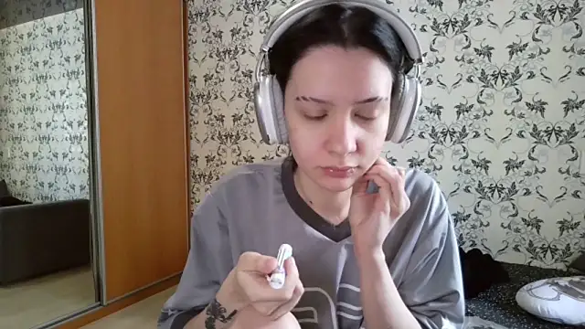 LxayBloom online show from March 13, 7:26 am