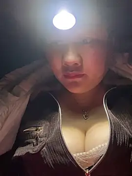 Snapshot of comteze12 chatting on January 15, 3:27 pm comteze12 online show from January 15, 3:27 pm