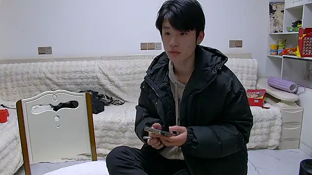 Snapshot of your-cake chatting on February 5, 11:48 am your-cake online show from February 5, 11:48 am