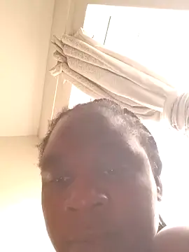 Snapshot of princess-boobz chatting on March 4, 4:02 pm princess-boobz online show from March 4, 4:02 pm