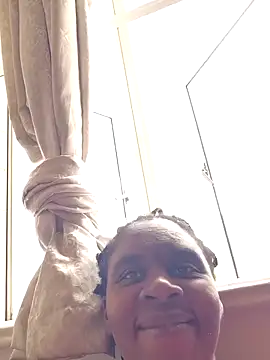 Snapshot of princess-boobz chatting on March 7, 12:02 pm princess-boobz online show from March 7, 12:02 pm