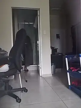 Snapshot of princess-boobz chatting on March 22, 5:00 am princess-boobz online show from March 22, 5:00 am