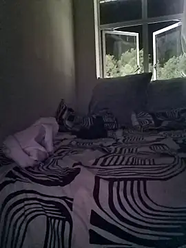 Snapshot of princess-boobz chatting on March 24, 8:36 pm princess-boobz online show from March 24, 8:36 pm